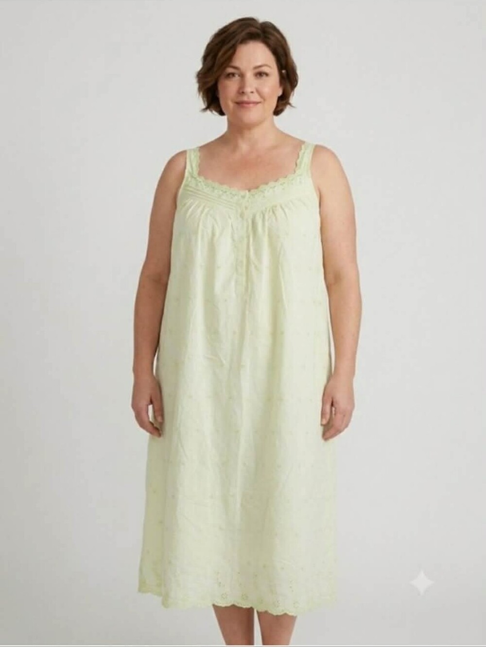 delicates Light Green Embroidered Sleeveless Nightdress